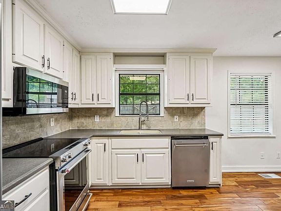 4th image of 85 Hidden Forest Rd