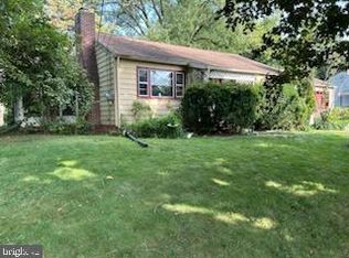 65 Greystone Rd, Carlisle, PA 17013