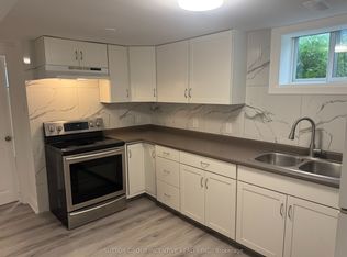 149 Gunn St, Barrie, ON L4M2H8