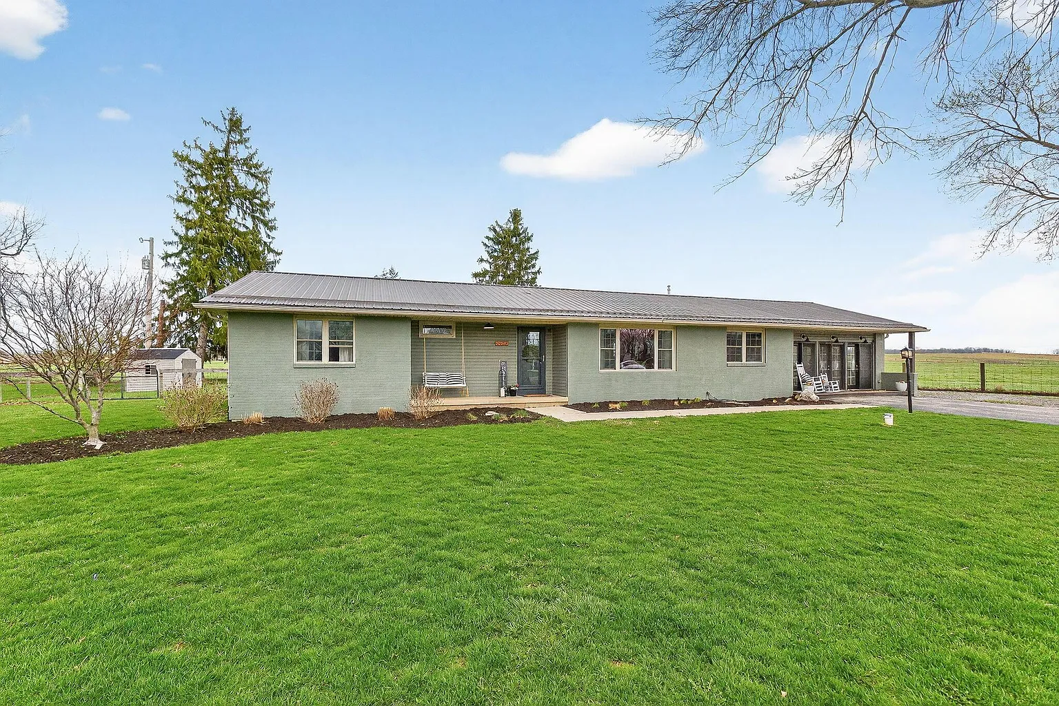 20540 Orchard Rd photo 1