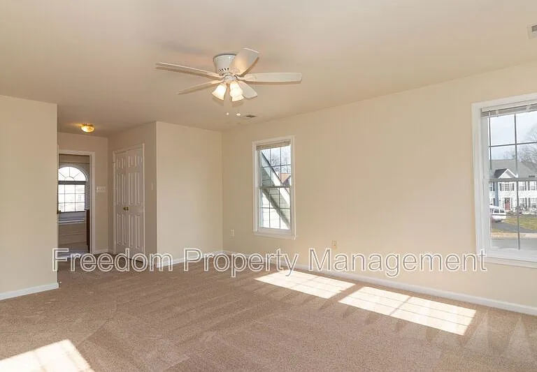 80 Brookshire Dr — Photo 35