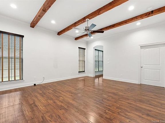 3rd image of 222 Aston Ln