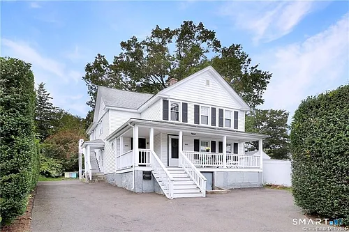 446 Old Stratfield Rd Photo 1