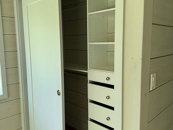 4th image of 131 Portuese Ln #A