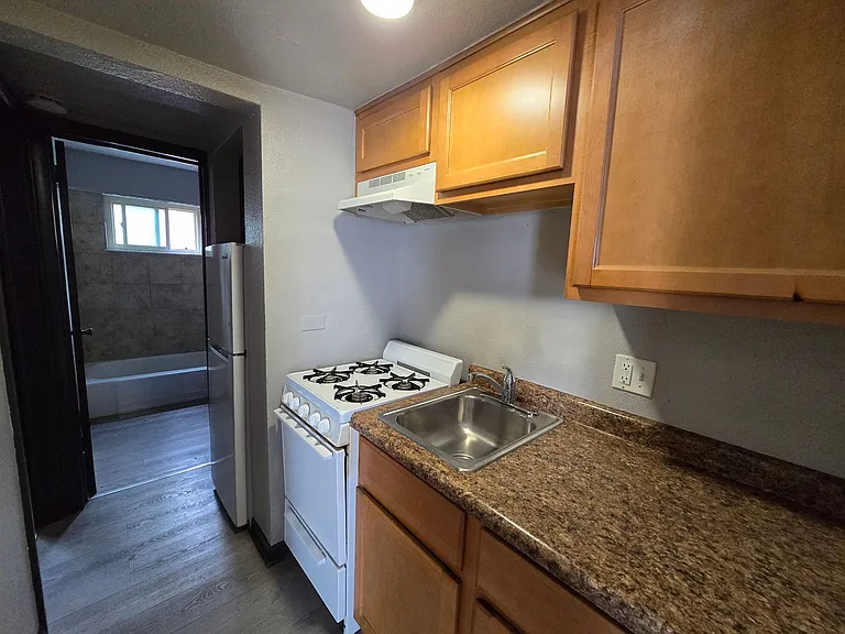 822 N 25th St — Photo 7