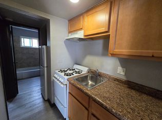 822 N 25th St #8, Milwaukee, WI 53233