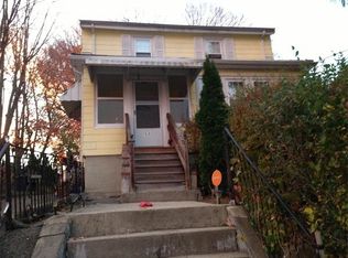 53 Sunnyside St, Hyde Park, MA 02136