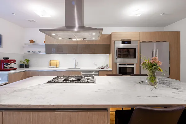 Rented by Corcoran | media 21