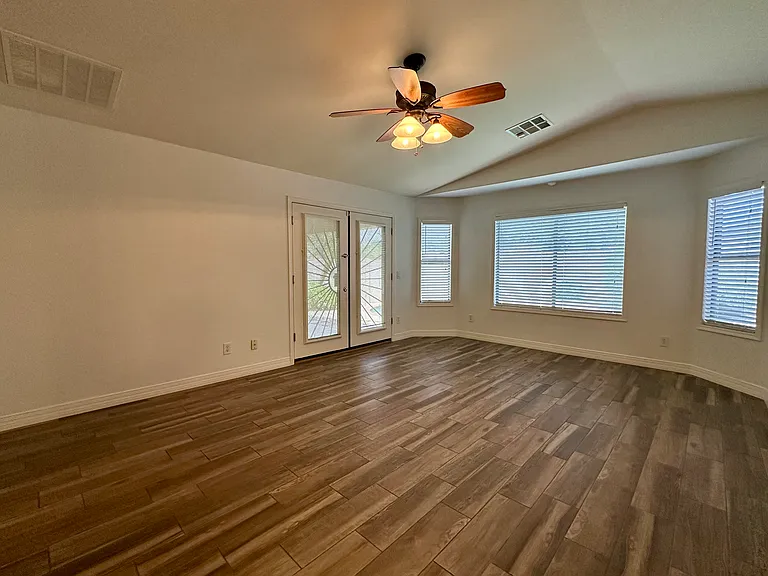 14960 W Cottonwood St — Photo 6