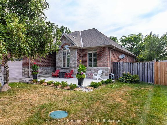 2nd image of 45 Graydon Dr