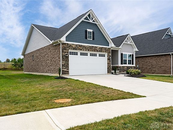 3rd image of 5877 Treeside Dr