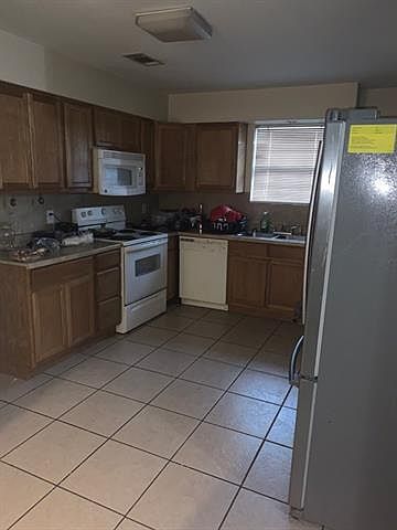 1st image of 8504 Deerfield Dr