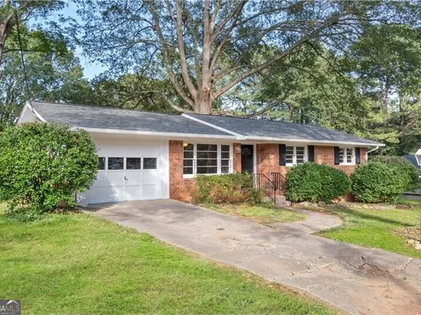 105 Hurt Dr SE, Smyrna, GA 30082