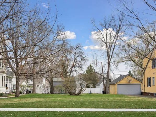 2XX 11th Ave N, Hopkins, MN 55343