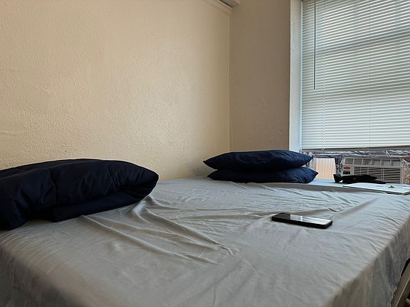 3rd image of 2200 Prospect Ave E #1