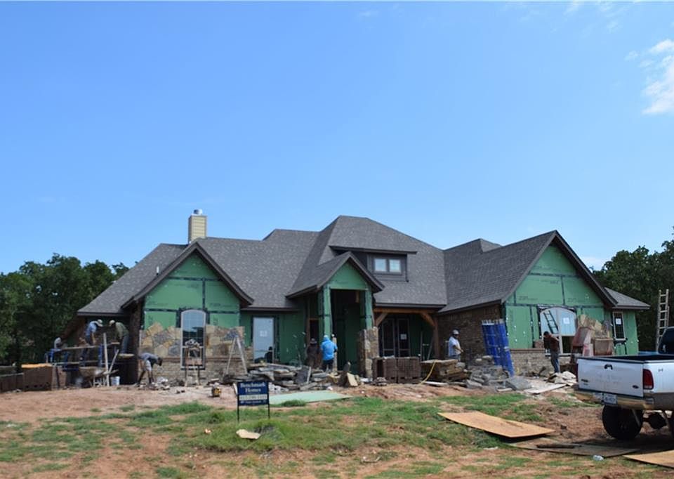 1st image of 611 Sugartree Dr #S