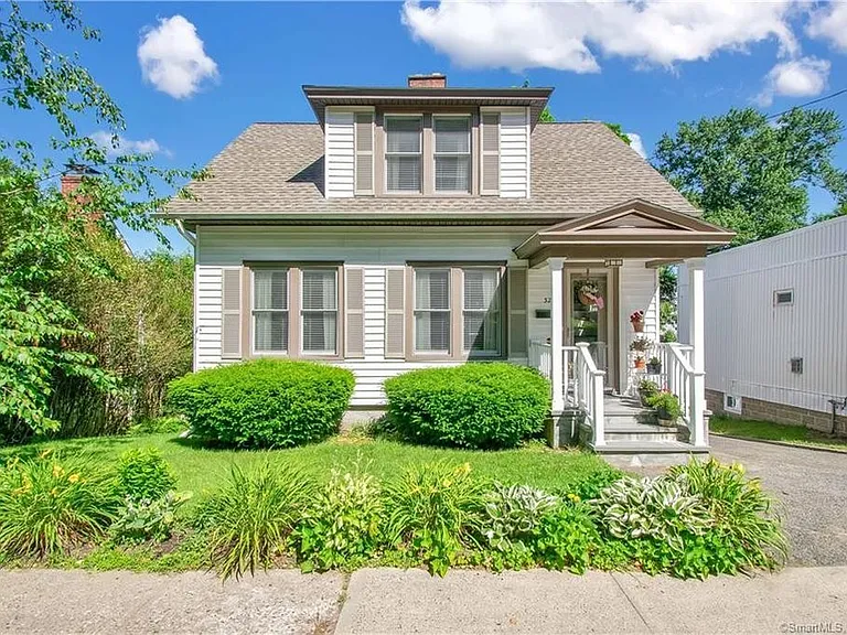 324 Villa Ave — Photo 3