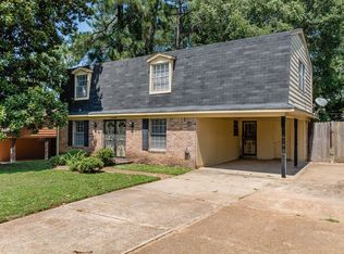 4068 Twin Lakes Dr, Memphis, TN 38128