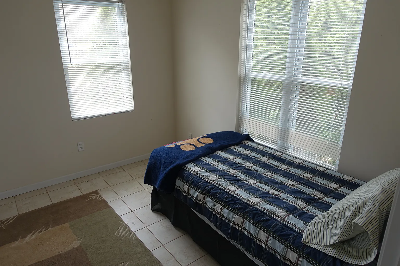 139 Holly Dr photo 1