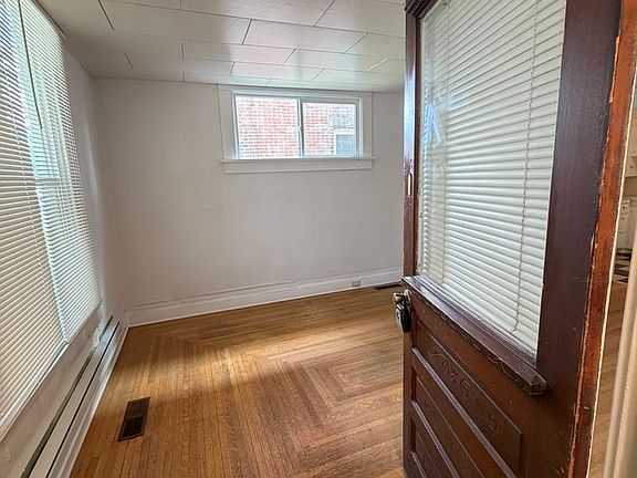 2nd image of 1207 W Washington St #1