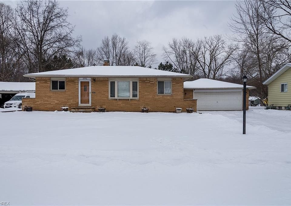 1st image of 26946 Eastwood Ln