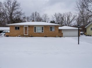 26946 Eastwood Ln, Olmsted Township, OH 44138