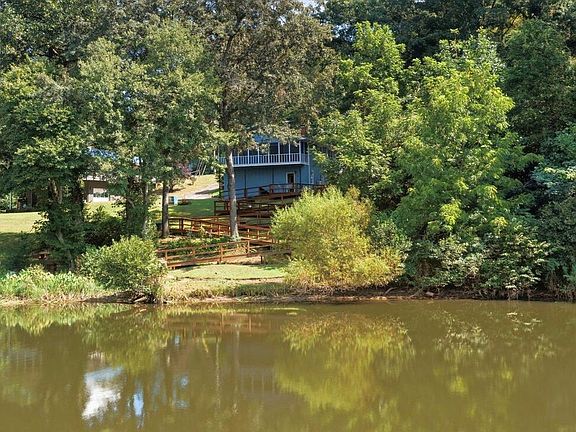 3rd image of 1400 Lake Emory Rd