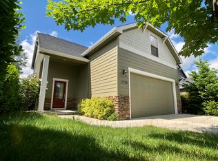 1226 Kamerin Springs Dr, Talent, OR 97540