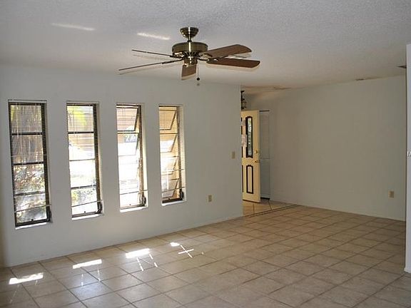 3rd image of 2095 W Dolphin Dr
