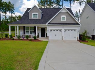 102 Timber Skip Dr, Spring Lake, NC 28390