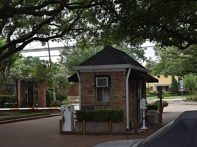 4040 San Felipe St APT 222, Houston, TX, 77027