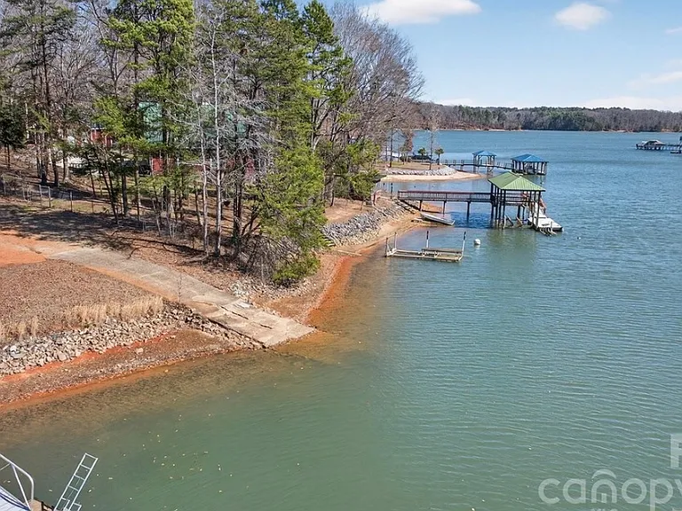1665 Sherwood Ct — Photo 7