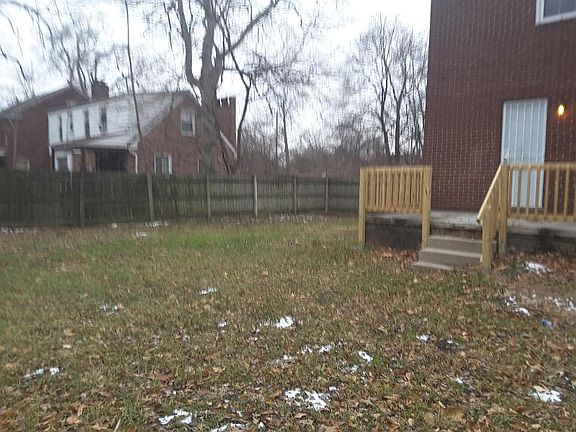 4th image of 9957 E Outer Dr