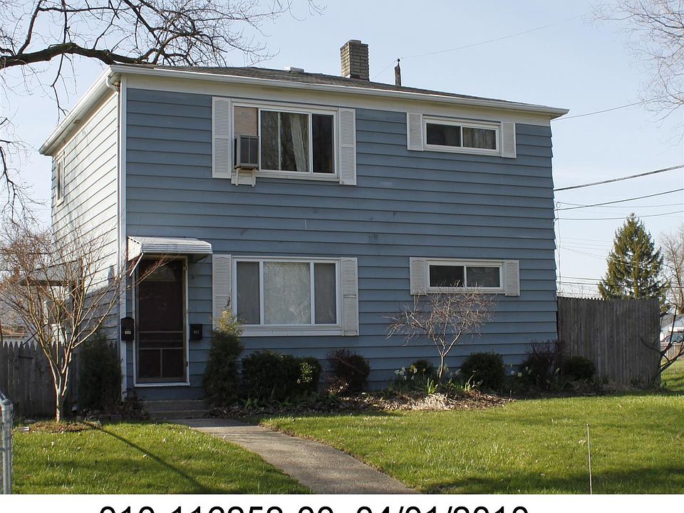 1st image of 931-933 E 13th Ave