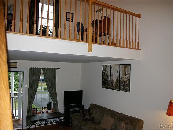 3rd image of 249 Pinebrook Dr #249