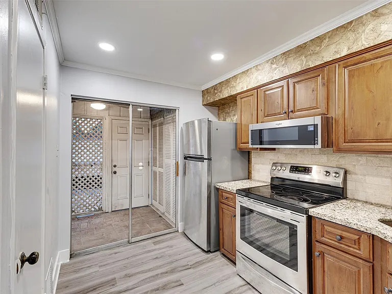 2501 Marilee Ln #4 — Photo 9