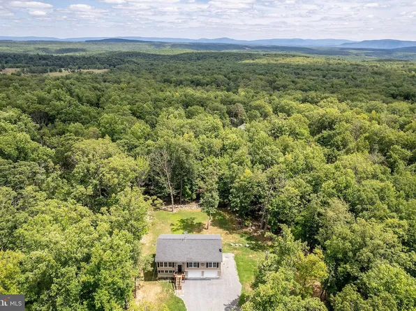 406 Pheasant Dr, Winchester, VA 22602