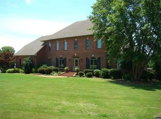 3008 McKinney St, Rives, TN 38253