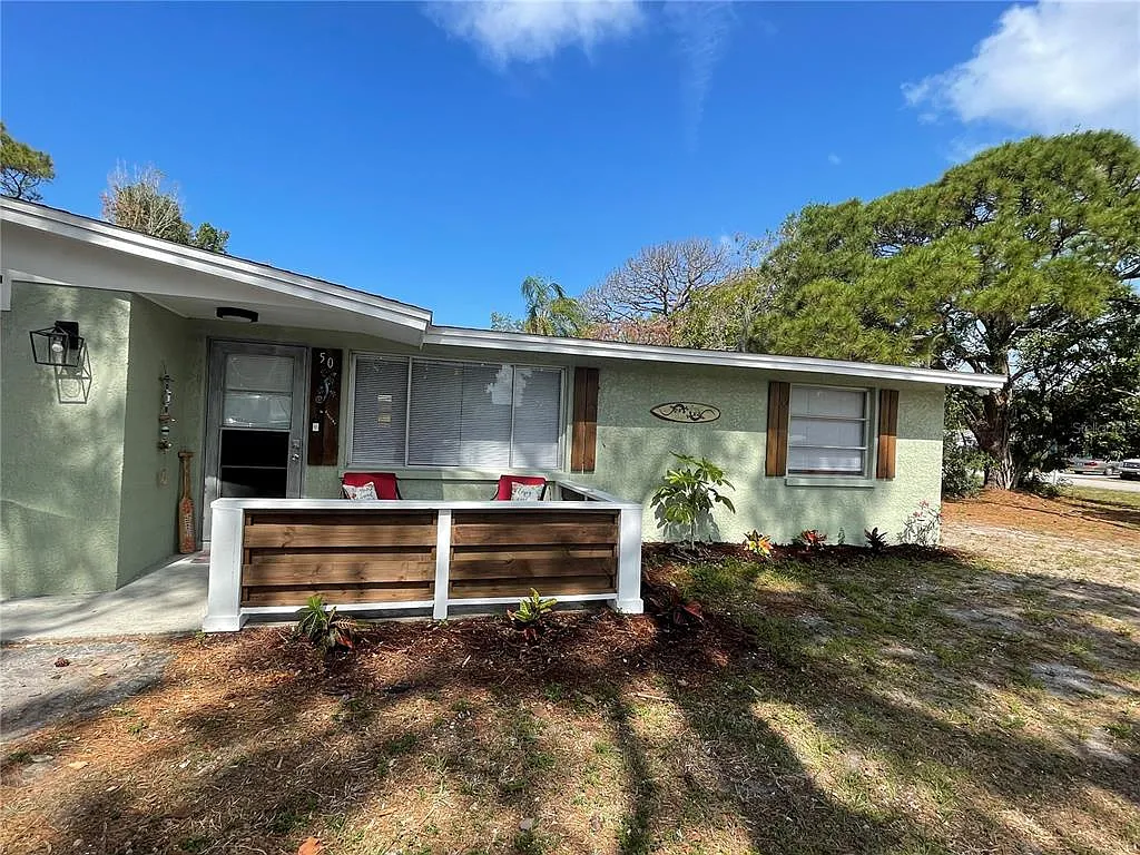 2 bed, 1.5 bath, 780 sqft, $1,800 — Photo 2