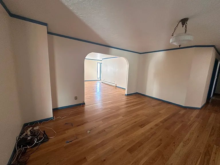 963 Tracy St — Photo 4