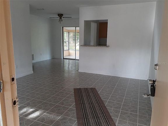 2nd image of 1378 Rockhill St