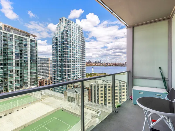 20 Newport Pkwy APT 1812, Jersey City, NJ 07310