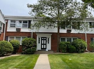 4 Essex Ln APT 2011, Suffern, NY 10901