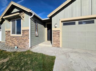 717 J St NE, Quincy, WA 98848