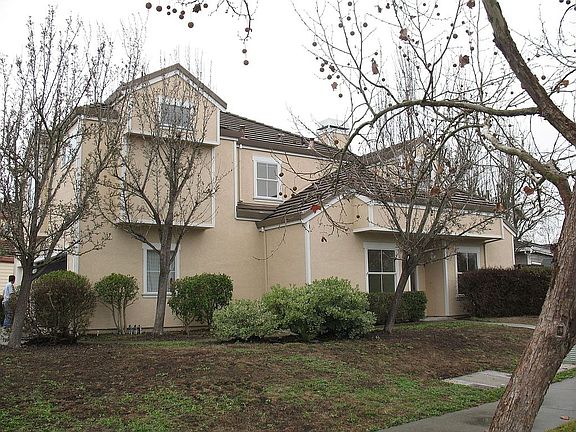 2nd image of 1651 Zinfandel Dr