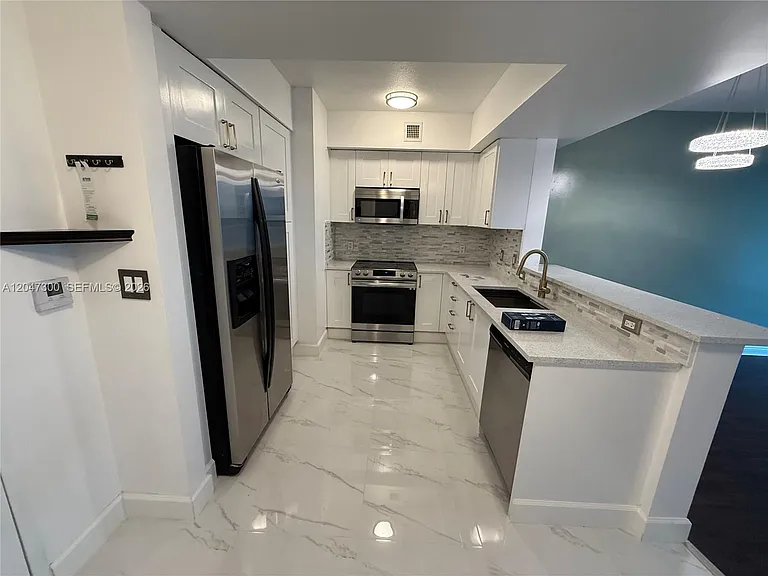1745 E Hallandale Beach Blvd #304W — Photo 2