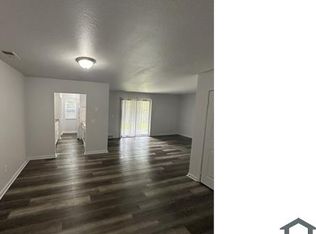 1400 Georgetown Blvd APT 9, Lansing, MI 48911