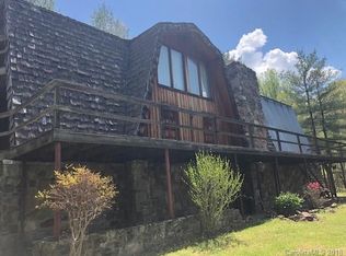572 McKinney Cove Rd, Bakersville, NC 28705