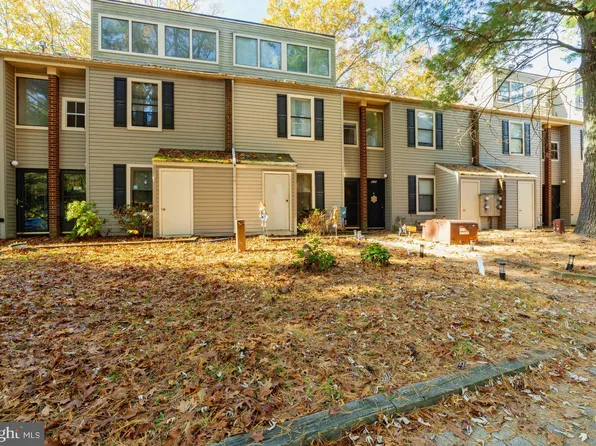 905 Bromley Est, Clementon, NJ 08021