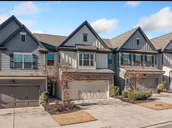 5634 Parkview Ln, Flowery Branch, GA 30542